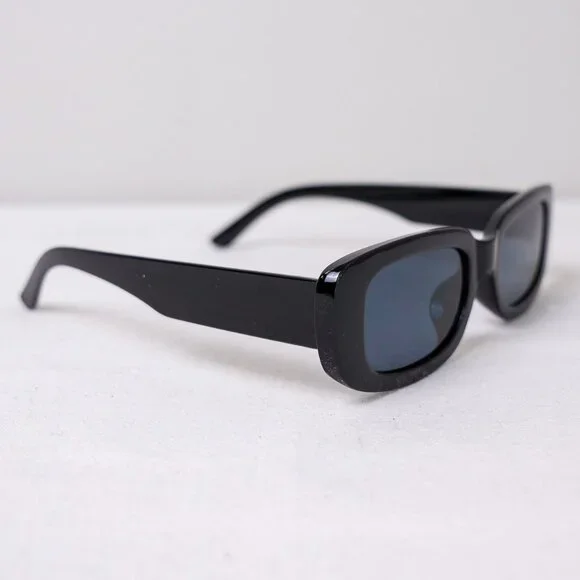 y2k rectangle retro style Black Frame, Dark Lens frame sunglasses - Picture 7 of 8